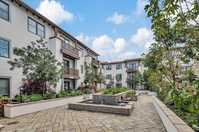 657 Walnut Street 437, San Carlos, CA 94070