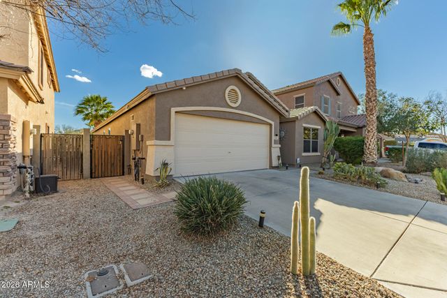157 W SADDLE Way, San Tan Valley, AZ 85143