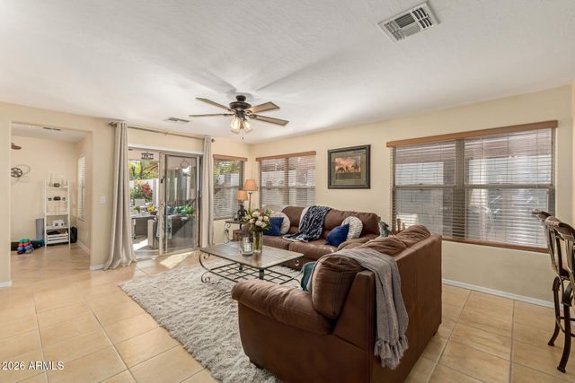 157 W SADDLE Way, San Tan Valley, AZ 85143