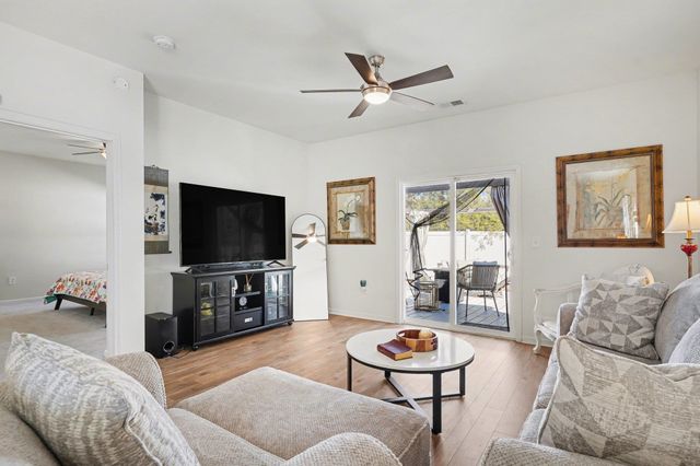 379 Hidden Cove Dr., Little River, SC 29566