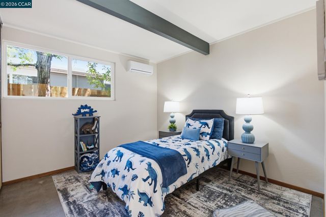 3998 Salem St, Concord, CA 94521