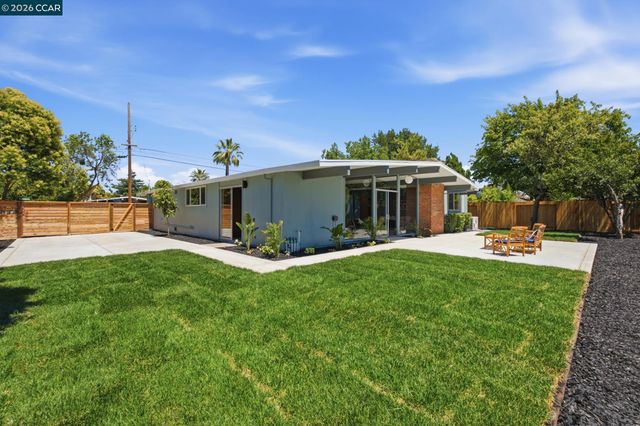 3998 Salem St, Concord, CA 94521