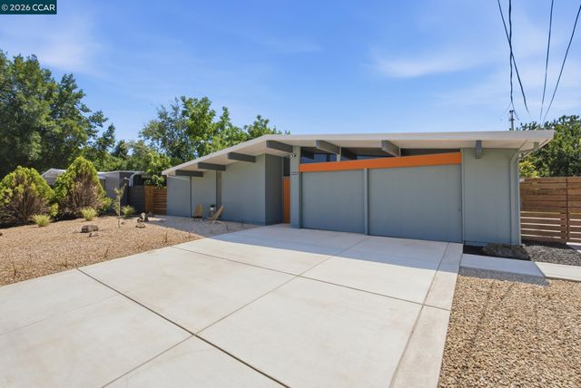 3998 Salem St, Concord, CA 94521