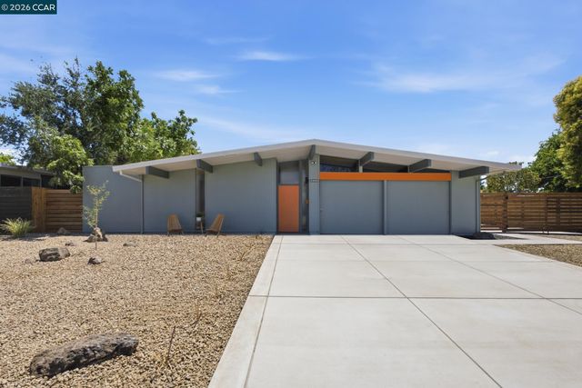 3998 Salem St, Concord, CA 94521
