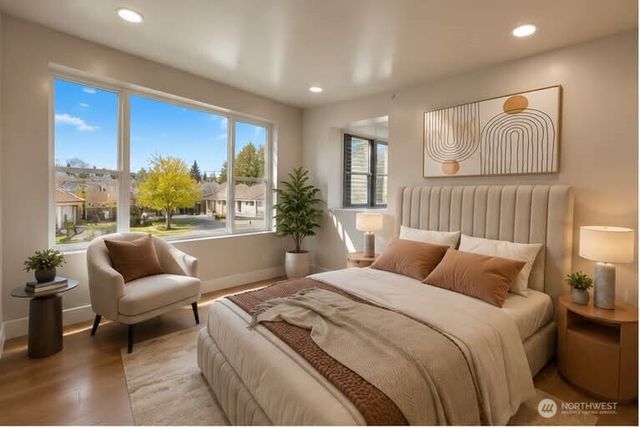 7915 S Lakeridge Drive, Seattle, WA 98178