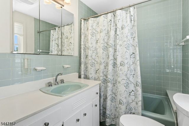 212 Central Ave, Edison Twp., NJ 08817