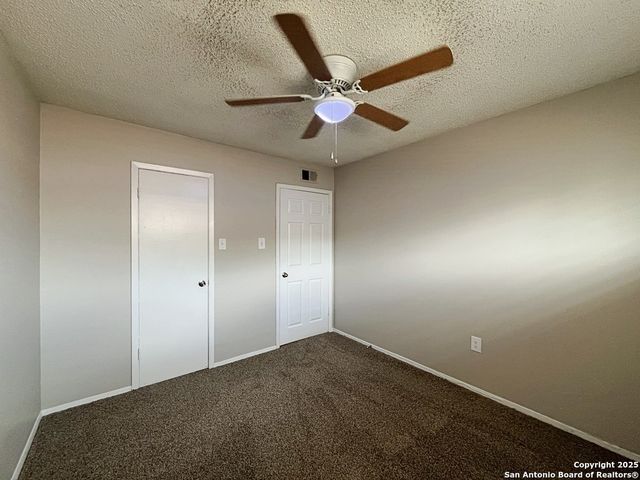 2802 Lasses Blvd Apt 30, San Antonio, TX 78223