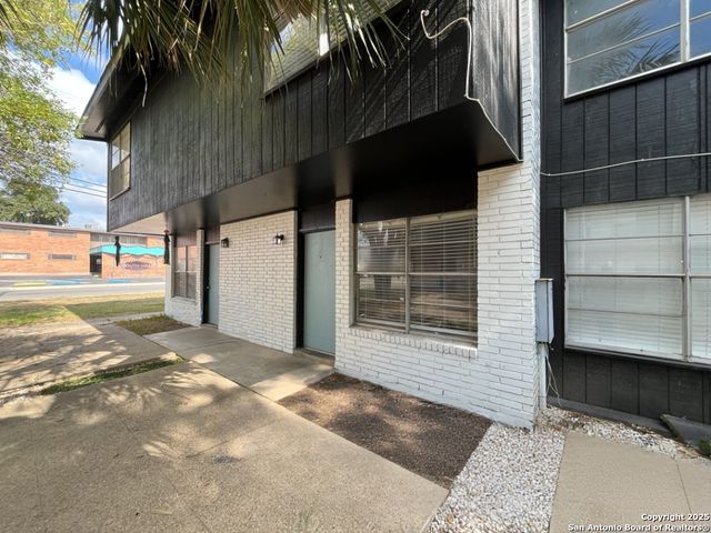 2802 Lasses Blvd Apt 30, San Antonio, TX 78223