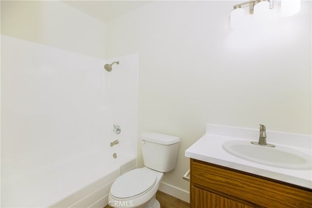 16721 Dolores D, Huntington Beach, CA 92649