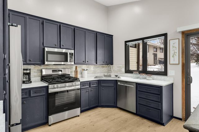 3159 Quarry Court, Eagan, MN 55121