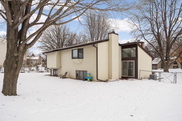 3159 Quarry Court, Eagan, MN 55121