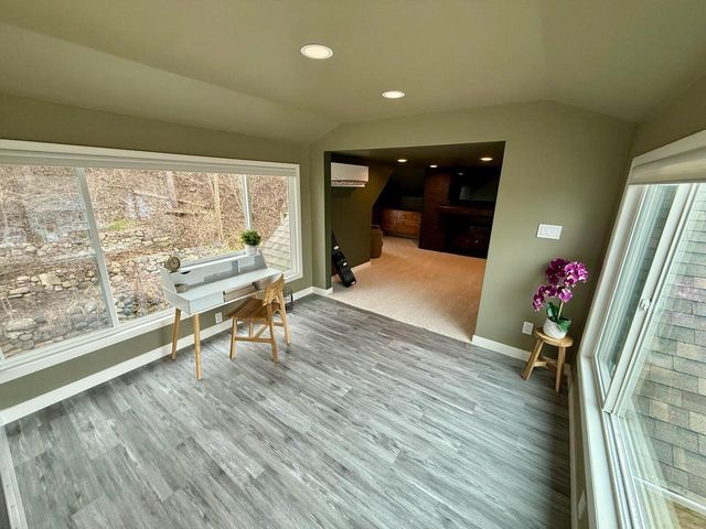 110 Polk STREET, Slinger, WI 53086