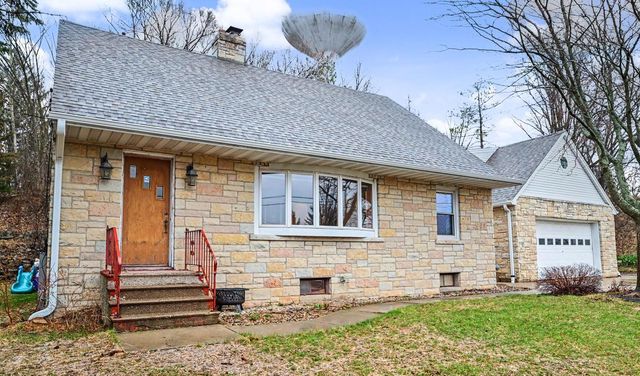 110 Polk STREET, Slinger, WI 53086