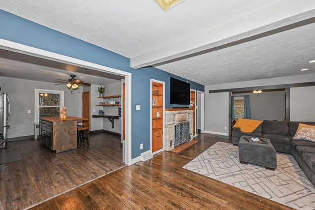 110 Polk STREET, Slinger, WI 53086