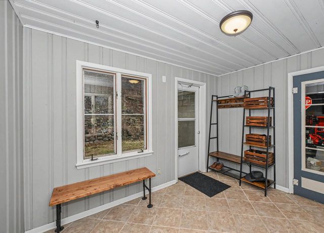 110 Polk STREET, Slinger, WI 53086