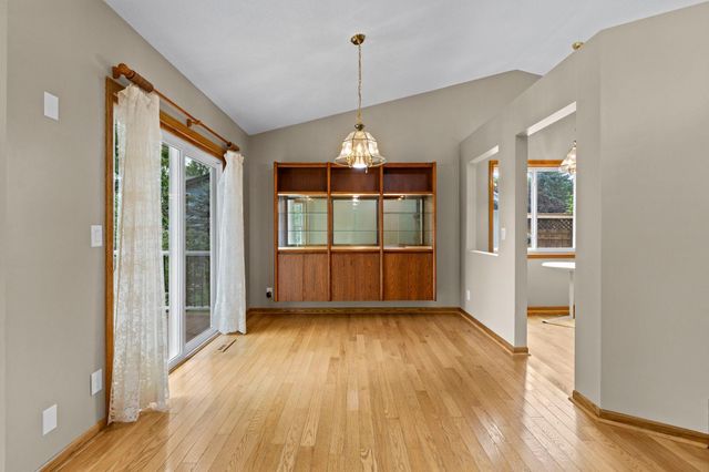 5749 W 141st Street, Savage, MN 55378
