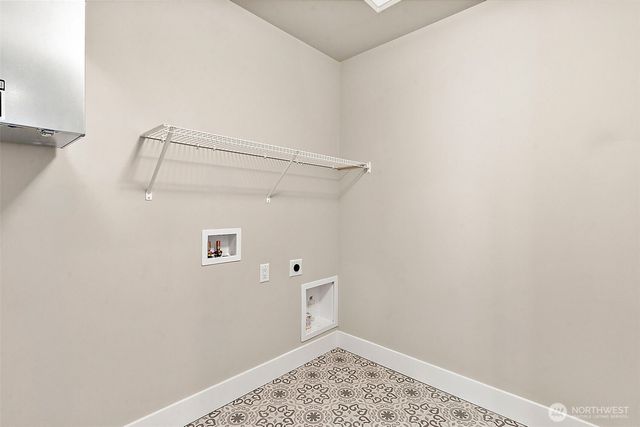 14221 SE 284th Place, Kent, WA 98042
