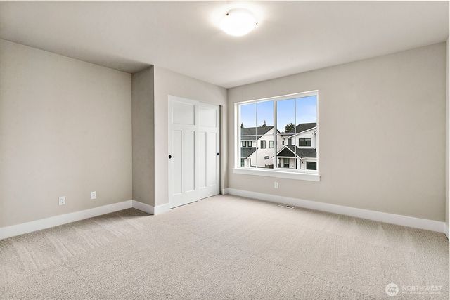 14221 SE 284th Place, Kent, WA 98042