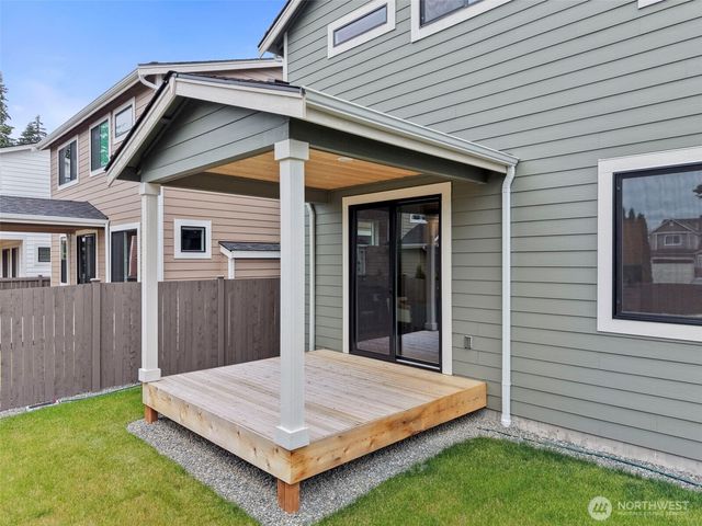 14221 SE 284th Place, Kent, WA 98042