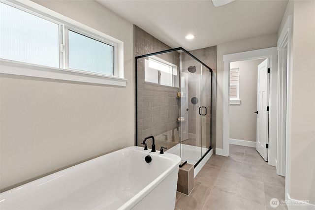 14221 SE 284th Place, Kent, WA 98042