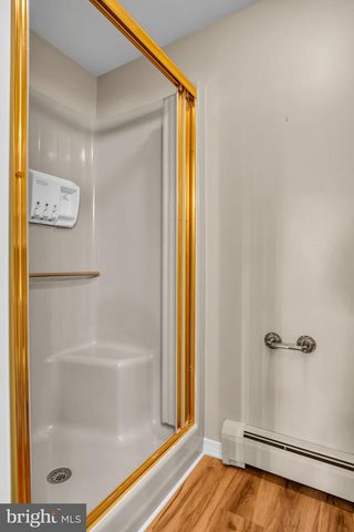 4 BANBURY RD, Hummelstown, PA 17036