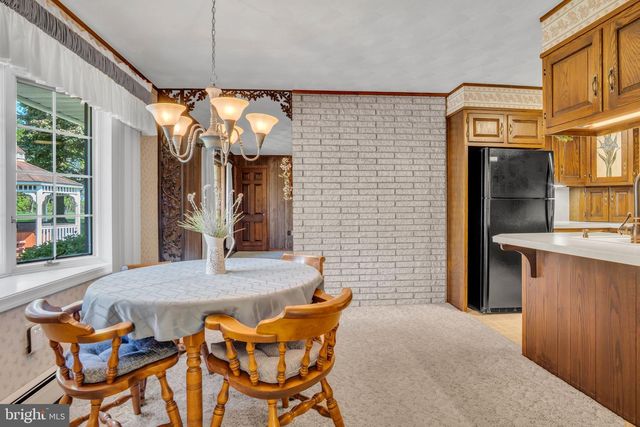 4 BANBURY RD, Hummelstown, PA 17036