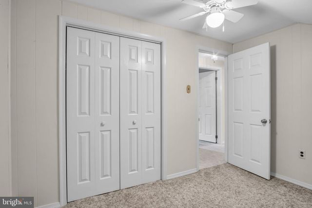 4 BANBURY RD, Hummelstown, PA 17036