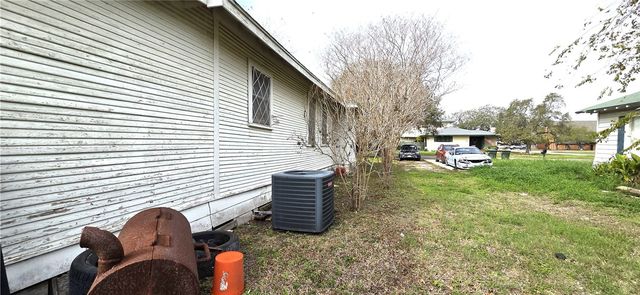 640 Fetick Ave, Taft, TX 78390