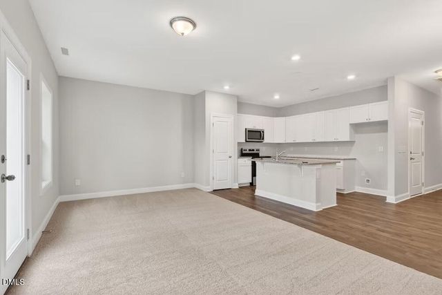 572 Barrington Row Avenue, Zebulon, NC 27597