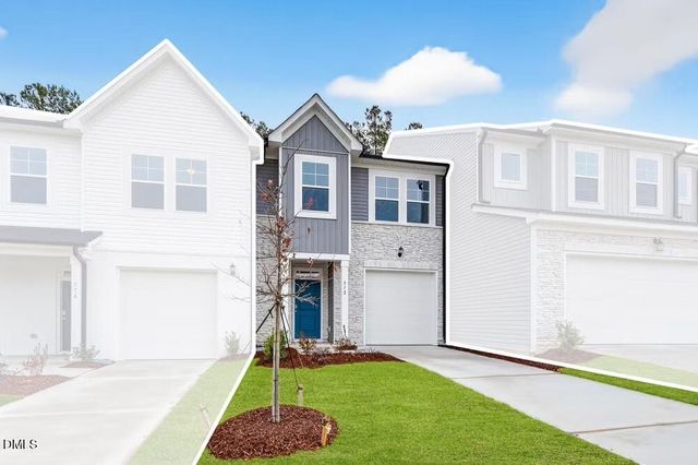 572 Barrington Row Avenue, Zebulon, NC 27597