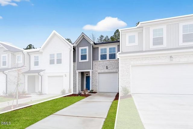 572 Barrington Row Avenue, Zebulon, NC 27597