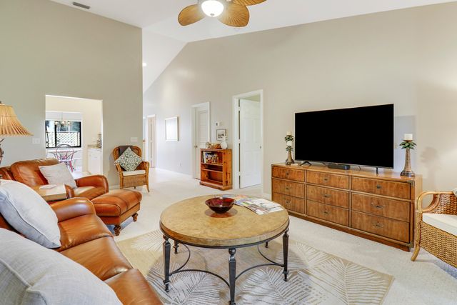 6179 SE Georgetown Place, Hobe Sound, FL 33455