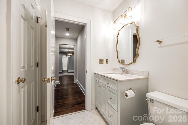 2220 Roswell Avenue, Charlotte, NC 28207