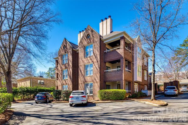 2220 Roswell Avenue, Charlotte, NC 28207