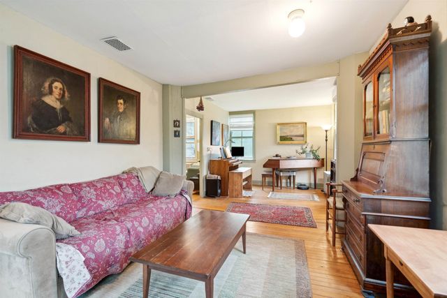 20 VT RT 113, Chelsea, VT 05038