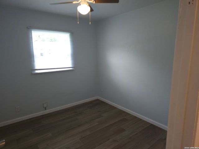 5619 Stonybrook Dr, San Antonio, TX 78242