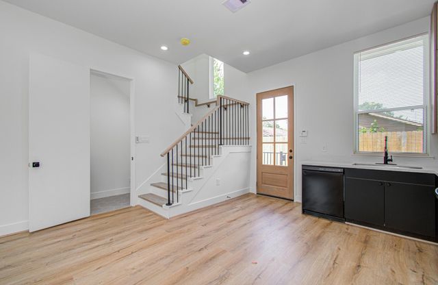 1308 Tarley Street A, Houston, TX 77009