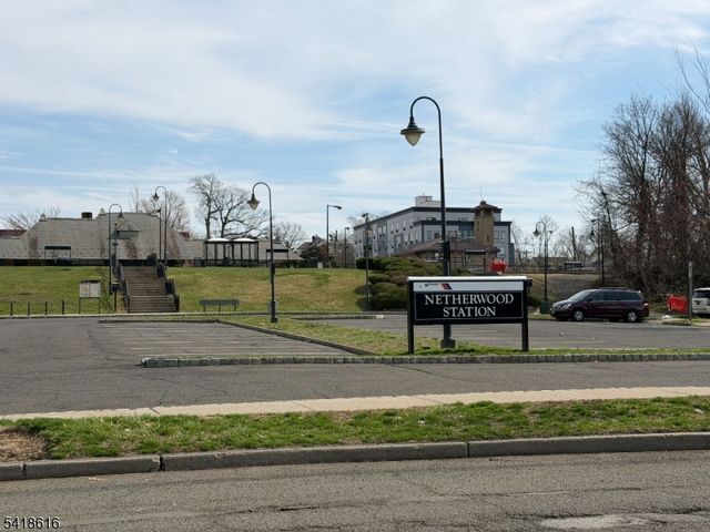 1127 Earle Pl, Plainfield City, NJ 07062