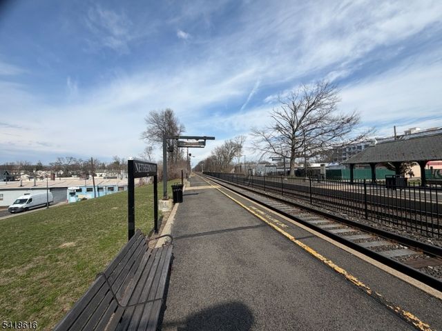 1127 Earle Pl, Plainfield City, NJ 07062