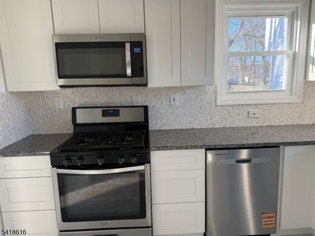 1127 Earle Pl, Plainfield City, NJ 07062