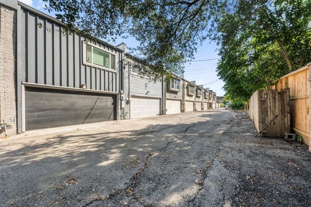 3141 Bissonnet Street, West University Place, TX 77005