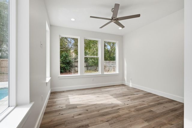 465 Seacrest Drive, Seacrest, FL 32461