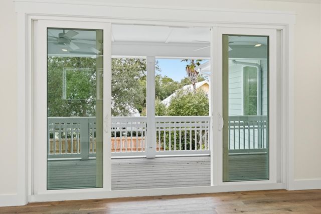 465 Seacrest Drive, Seacrest, FL 32461