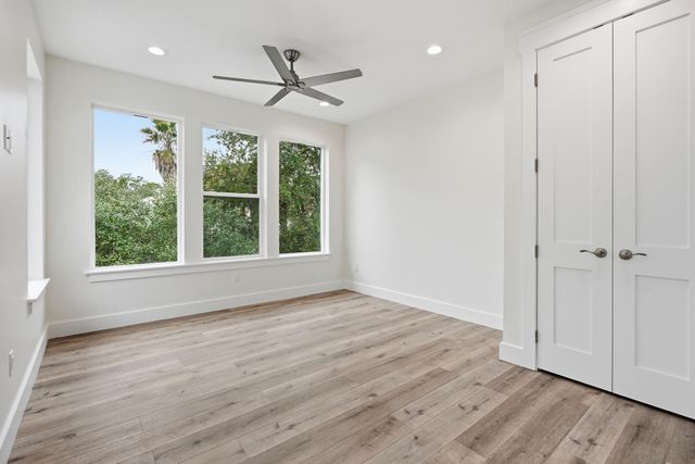 465 Seacrest Drive, Seacrest, FL 32461