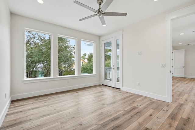 465 Seacrest Drive, Seacrest, FL 32461