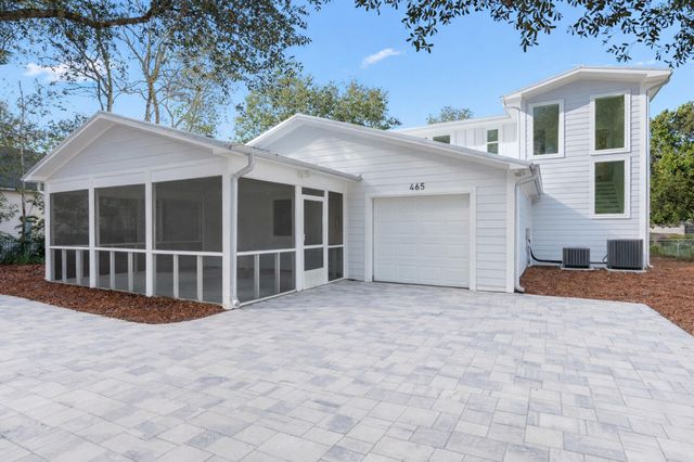 465 Seacrest Drive, Seacrest, FL 32461