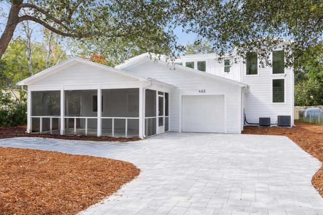 465 Seacrest Drive, Seacrest, FL 32461