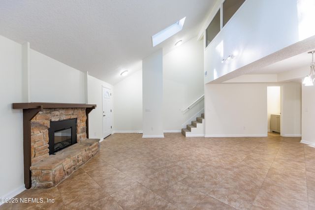 7265 OAKWOOD Drive, Jacksonville, FL 32211