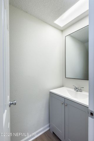 7265 OAKWOOD Drive, Jacksonville, FL 32211