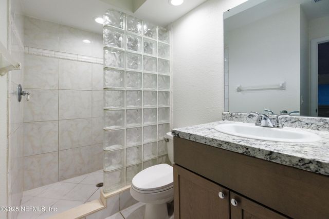 7265 OAKWOOD Drive, Jacksonville, FL 32211